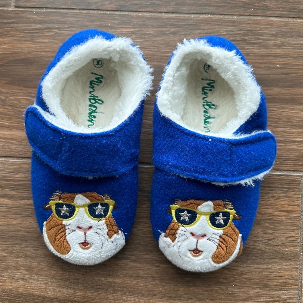 Mini Boden Felt Guinea Pig Slippers - Size 30 - Like New